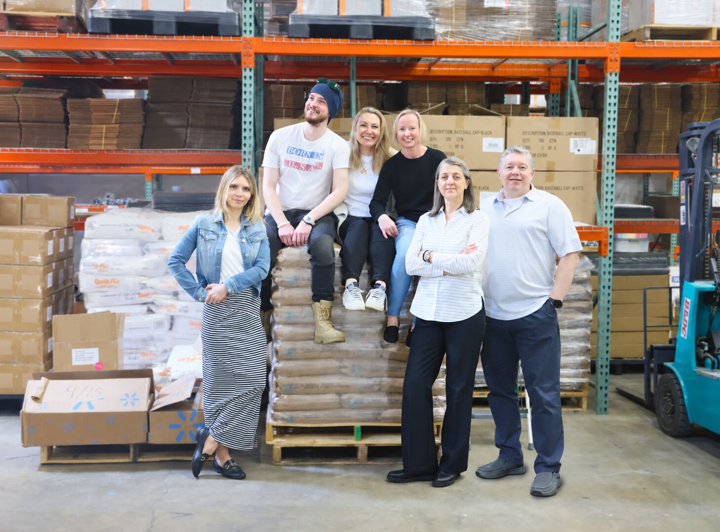 The Shape28 team at our Arlington Heights, Illinois warehouse
